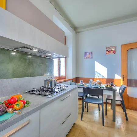 Anita Fitness Retreat - Happy * Gemonio