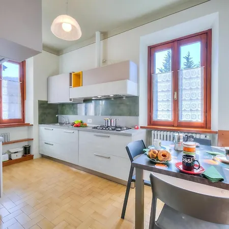 Nyaraló Anita Lake, 2br Retreat W/ Shared Pool And Gym - Happy