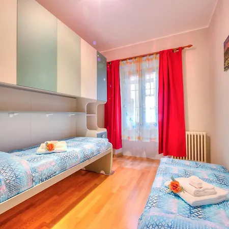 Nyaraló Anita Lake, 2br Retreat W/ Shared Pool And Gym - Happy *