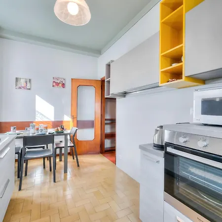 Anita Lake, 2br Retreat W/ Shared Pool And Gym - Happy