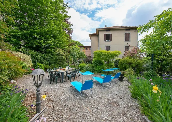 Anita Fitness Retreat - Happy *