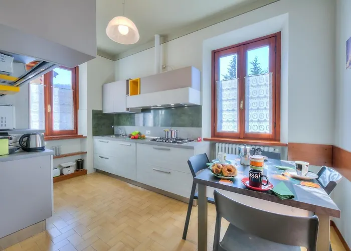 Anita Fitness Retreat - Happy * Gemonio